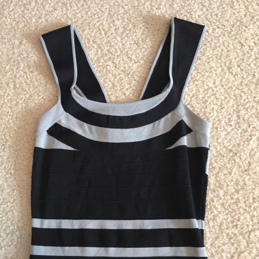 Black and gray dress - Picture 2 of 4